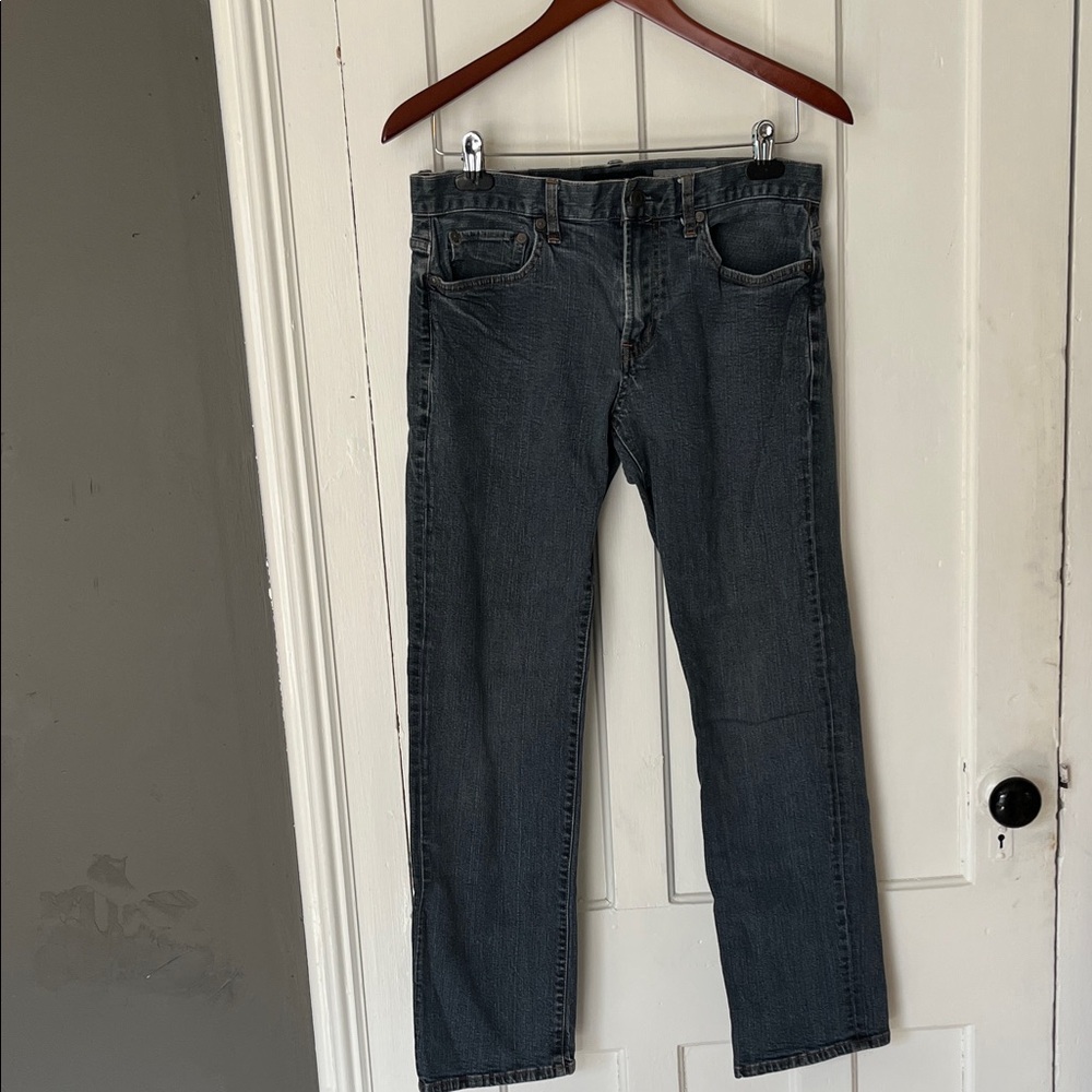 Aeropostale Men's Straight Jeans in Charcoal Gray